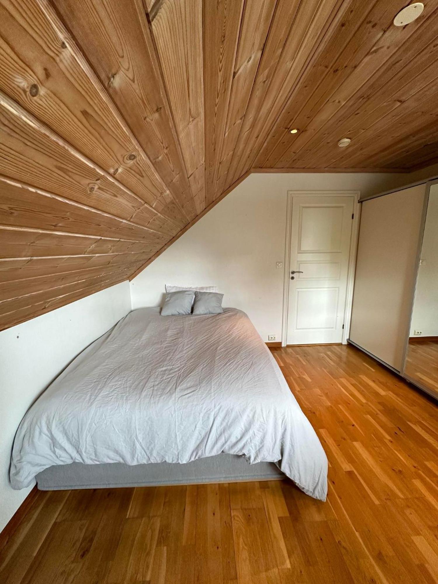 Villa 3 Bedroom House Near For Ons 2024